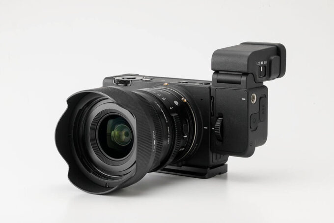 SIGMA fp とHG-11とEVF-11 レンタル] シグマ fp 外付け電子ビューファインダー EVF-11セット